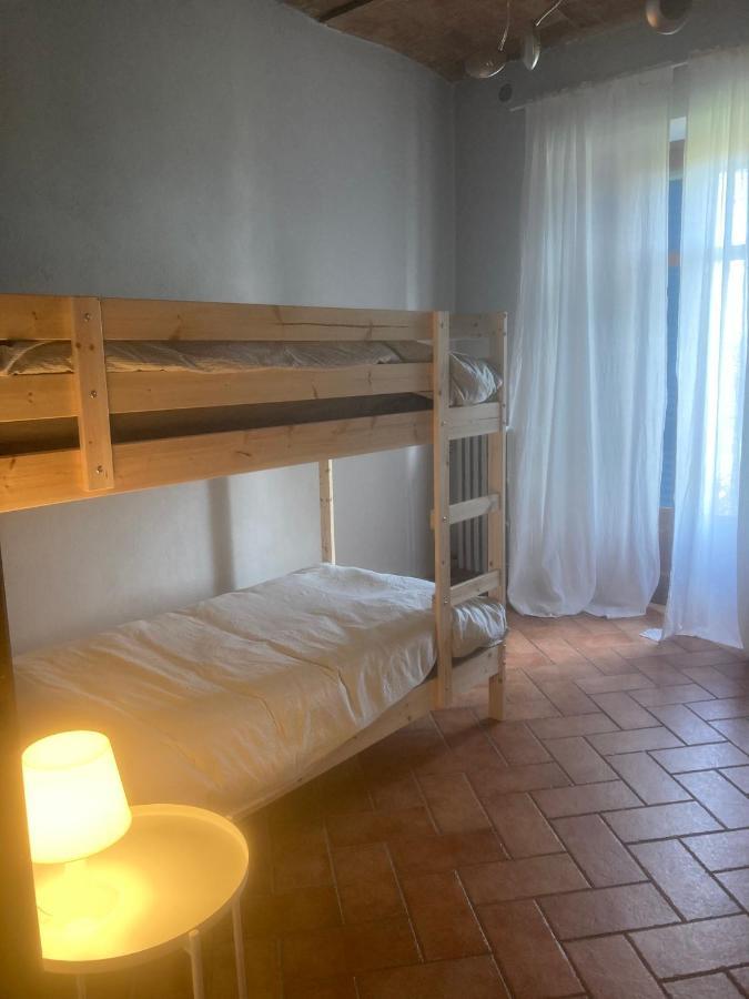 Da Emi - La Casetta In Piazza Monforte dʼAlba Exterior foto